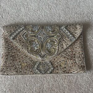 Lulu’s clutch envelope purse w beautiful gold and black beading EUC